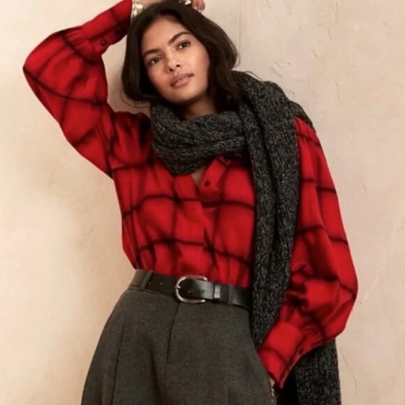 Banana Republic Classic Collared Holiday Red Black Plaid Top - Picture 1 of 3